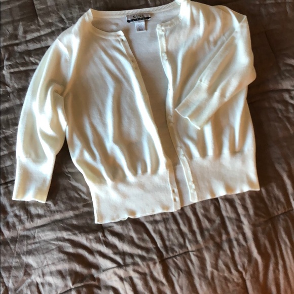 Sweater - Picture 1 of 2